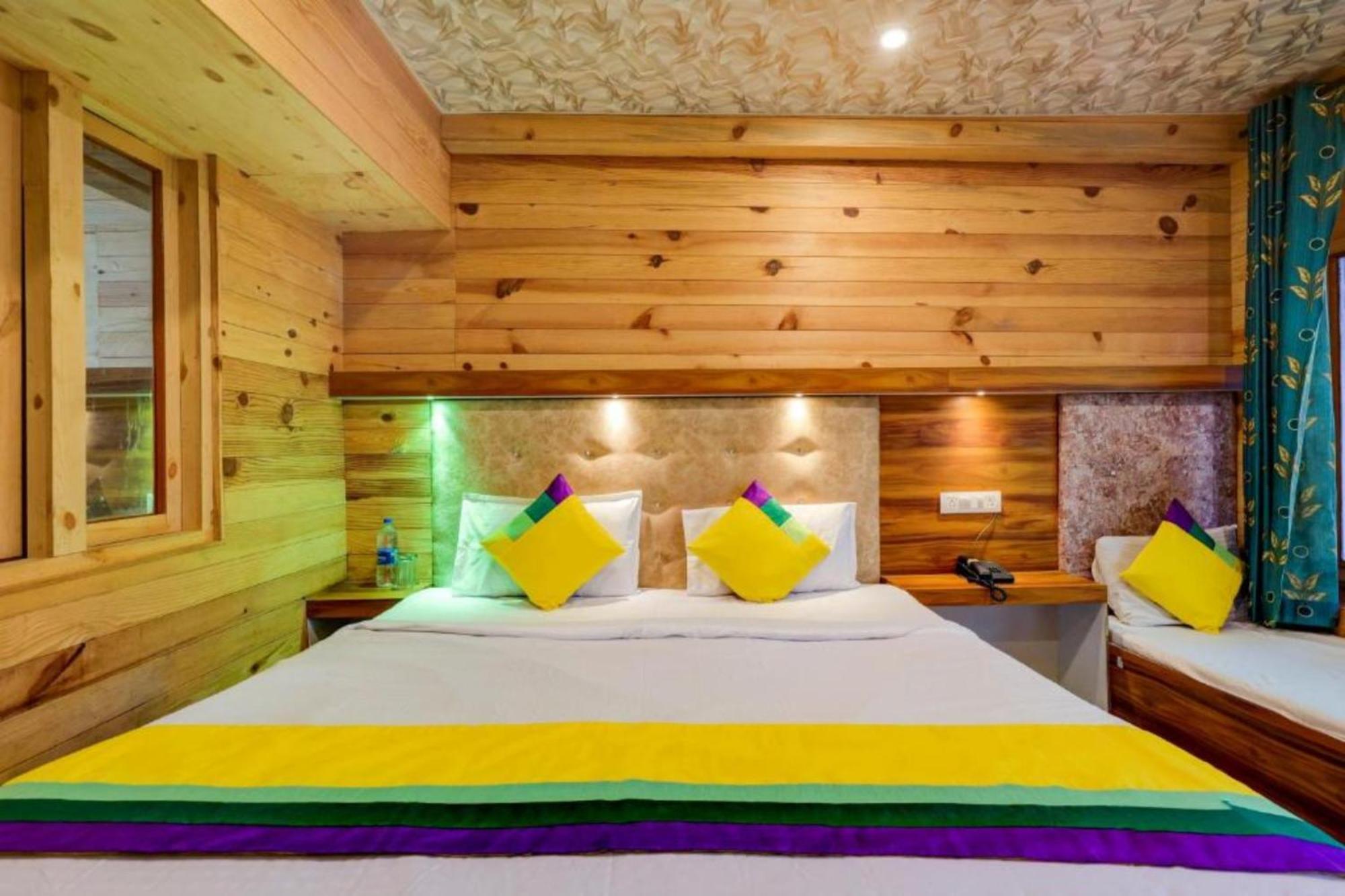 Hotel Vinayak Nainital Near Mall Road Lake View Room Esterno foto