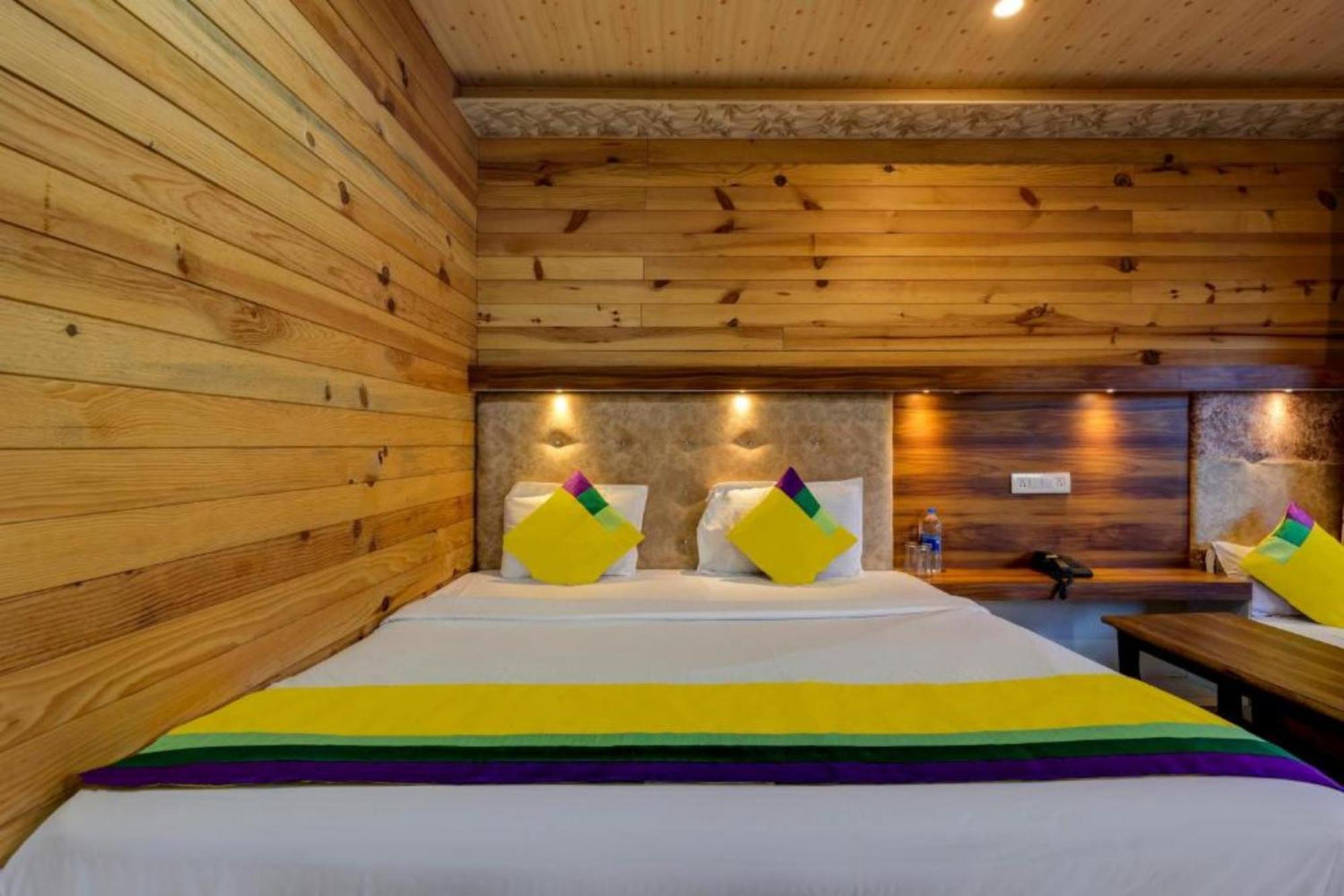 Hotel Vinayak Nainital Near Mall Road Lake View Room Esterno foto